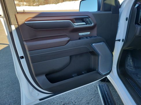 Certified 2024 GMC Sierra 1500 Denali image 15