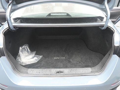 Used 2024 Nissan Sentra SR w/ SR Premium Package image 18