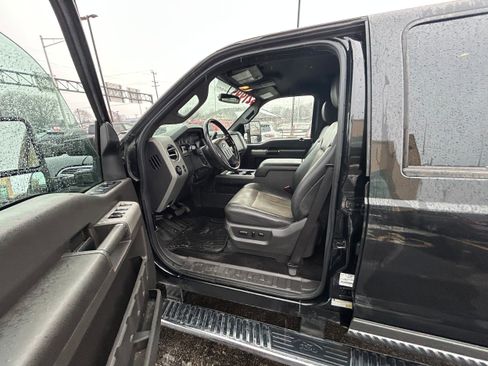 Used 2011 Ford F250 Lariat w/ Lariat Interior Pkg image 7