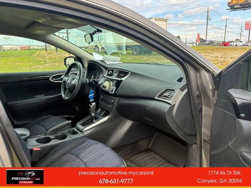 Used 2016 Nissan Sentra SV FWD image 32