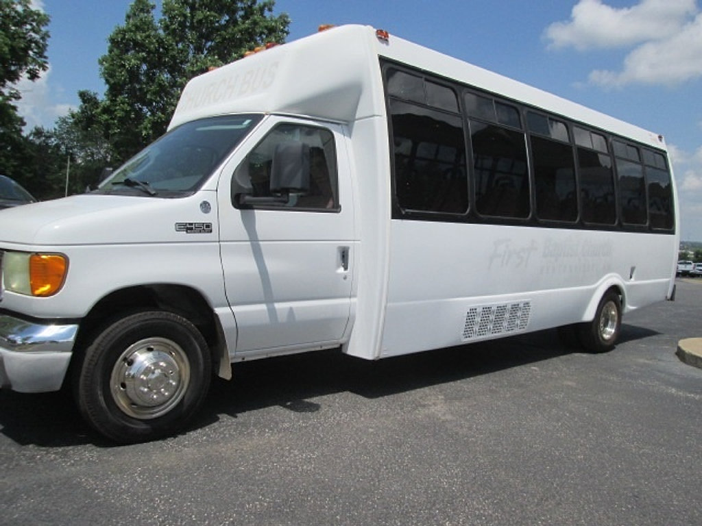 Used 2003 Ford E-450 and Econoline 450 RWD image 9