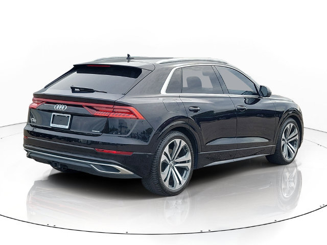 Used 2019 Audi Q8 Prestige w/ Luxury Package AWD/4WD image 3