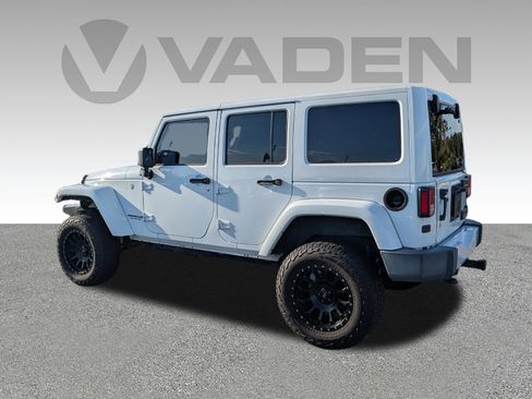 Used 2016 Jeep Wrangler Unlimited Sahara w/ Connectivity Group image 24