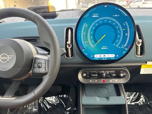 New 2025 MINI Cooper Countryman SE w/ Comfort Package Max image 18