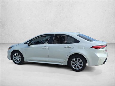 Used 2020 Toyota Corolla LE image 8