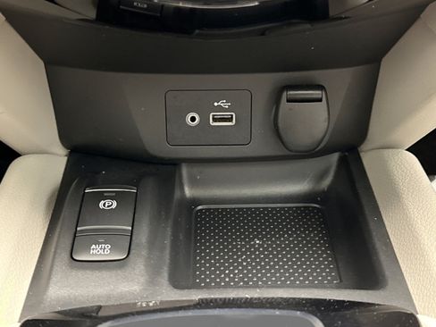 Used 2022 Nissan Rogue Sport SL w/ Premium Package FWD image 24