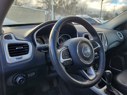 Used 2018 Jeep Compass Latitude w/ Popular Equipment Group image 21