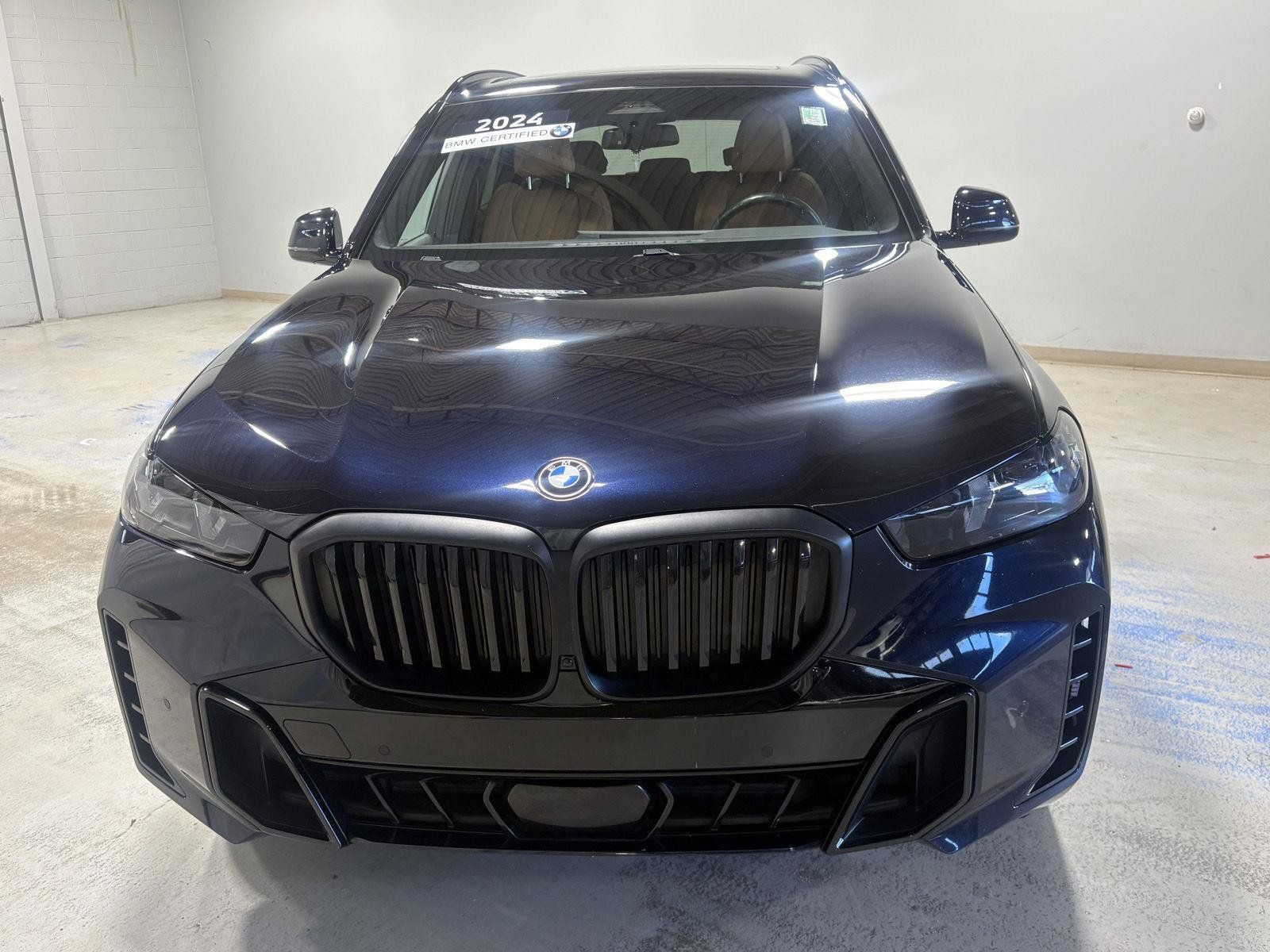 Used 2024 BMW X5 xDrive40i w/ M Sport Package AWD/4WD image 15