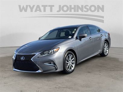 Used 2017 Lexus ES 300h
