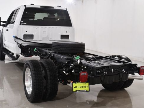 New 2026 Ford F550 4x4 Supercab Super Duty w/ XLT Value Package image 14