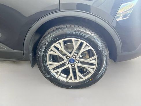 Used 2022 Ford Escape SEL w/ Technology Package AWD/4WD image 23