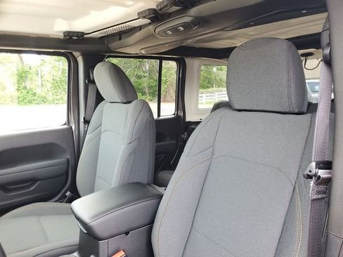 New 2025 Jeep Wrangler Sport S image 15