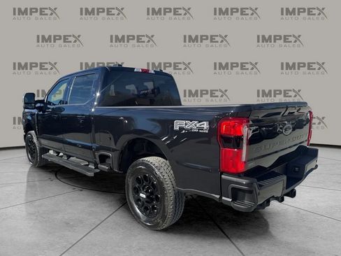 Used 2025 Ford F350 Lariat w/ Lariat Ultimate Package image 3