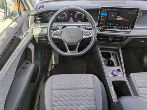 Used 2025 Volkswagen Tiguan S FWD image 15