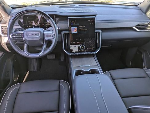 Certified 2025 GMC Acadia Denali w/ Super Cruise Package image 16