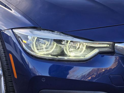 Used 2018 BMW 320i xDrive Sedan image 8