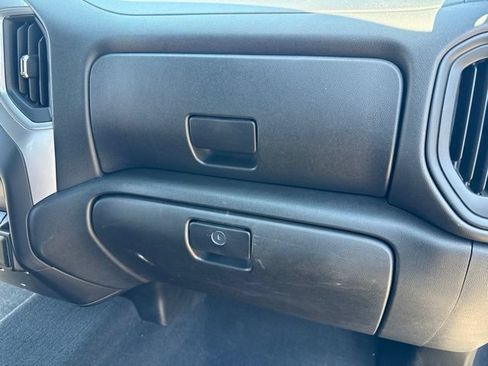 Used 2020 Chevrolet Silverado 1500 Custom w/ Custom Convenience Package AWD/4WD image 28