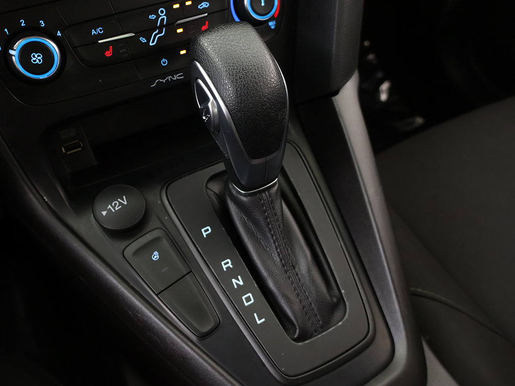 Used 2018 Ford Focus SE w/ Cold Weather Package FWD image 44
