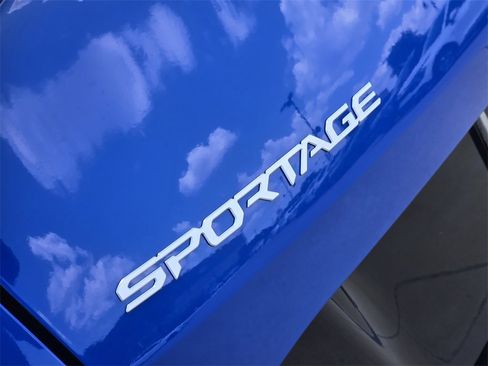 New 2026 Kia Sportage SX image 7