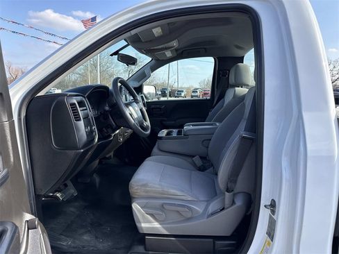 Used 2018 Chevrolet Silverado 1500 W/T image 19