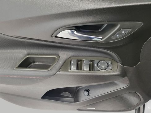 Used 2024 Chevrolet Equinox RS w/ RS Leather Package image 27