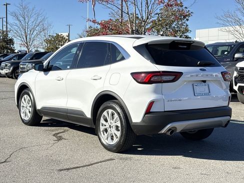 Used 2024 Ford Escape Active image 3