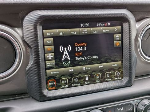 Certified 2021 Jeep Wrangler Unlimited Sahara image 25