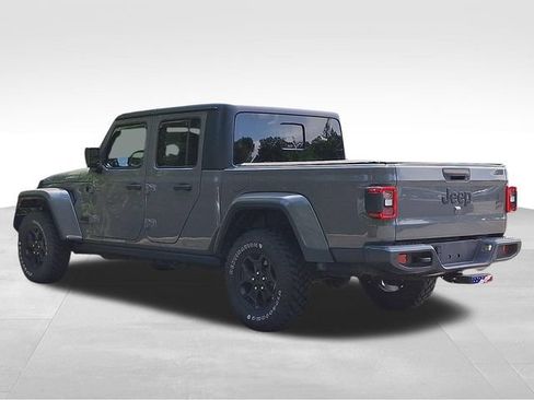 Used 2021 Jeep Gladiator Sport AWD/4WD image 4