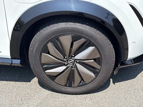 Used 2023 Nissan Ariya FWD image 7