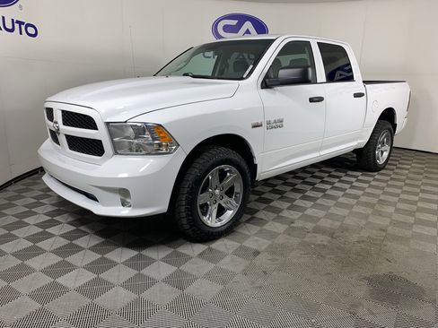 Used 2017 RAM 1500 Express w/ Express Value Package image 7