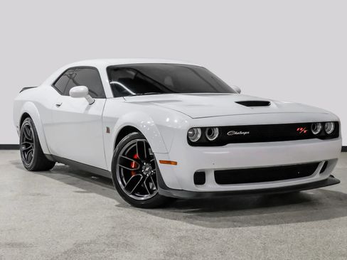 Used 2019 Dodge Challenger R/T Scat Pack w/ Widebody Package RWD image 4