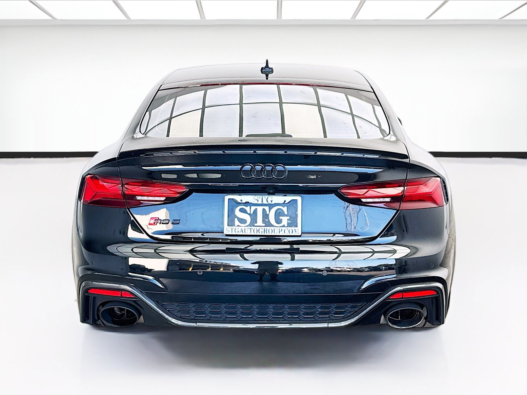 Used 2021 Audi RS 5 Sportback w/ Black Optic Carbon Package AWD/4WD image 5