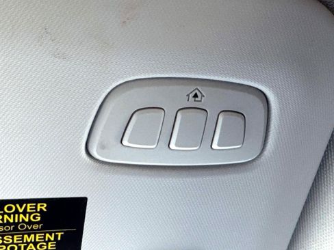 Used 2022 Ford Escape Titanium image 27