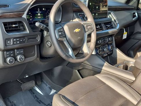Used 2022 Chevrolet Tahoe LT w/ LT Signature Plus Package AWD/4WD image 14