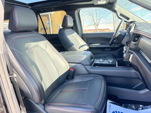 Used 2023 Ford Expedition Limited image 26