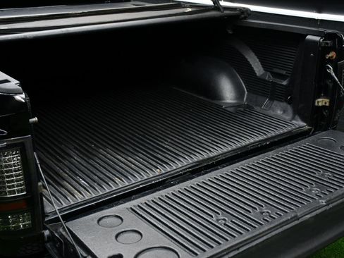 Used 2013 RAM 1500 Express RWD image 32