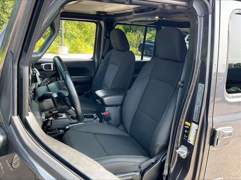 Used 2021 Jeep Wrangler Unlimited Sport AWD/4WD image 9