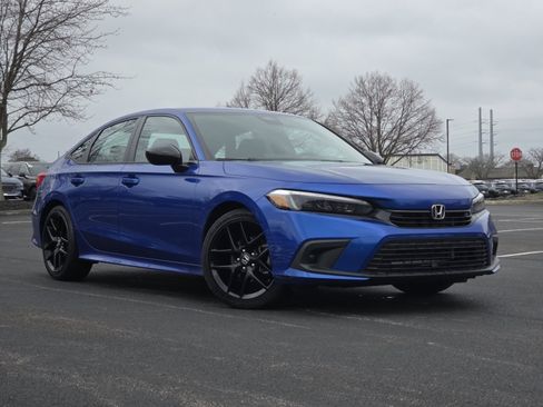 Certified 2024 Honda Civic Sport image 2