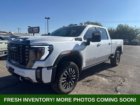Used 2024 GMC Sierra 2500 Denali Ultimate w/ Max Trailering Package AWD/4WD image 5