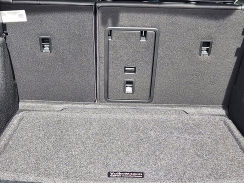 Used 2024 Volkswagen Taos SE image 23