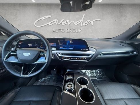 Certified 2024 Cadillac Lyriq Luxury RWD image 17