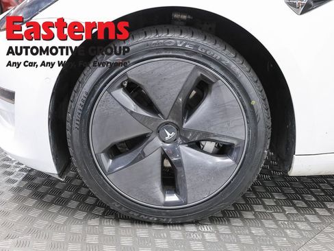 Used 2018 Tesla Model 3 Long Range RWD image 29