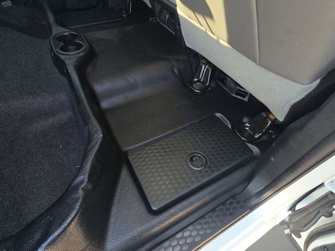 Used 2018 RAM 1500 Tradesman image 18