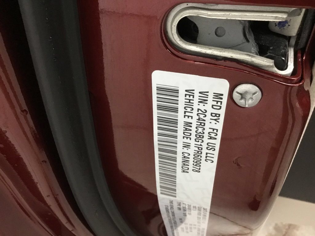 Used 2023 Chrysler Pacifica Touring-L AWD/4WD image 7