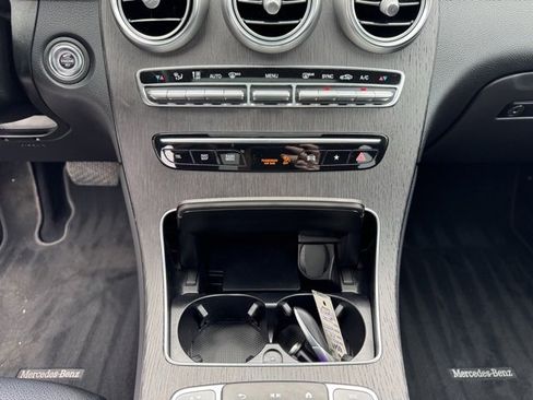 Certified 2022 Mercedes-Benz GLC 300 4MATIC image 17