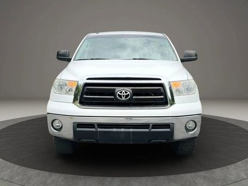 Used 2011 Toyota Tundra 4x4 CrewMax w/ SR5 Pkg image 2