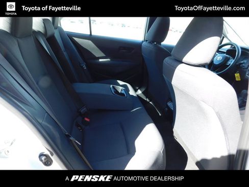 Used 2024 Toyota Corolla LE image 5