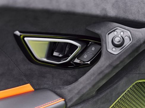 Used 2023 Lamborghini Huracan Tecnica RWD image 46