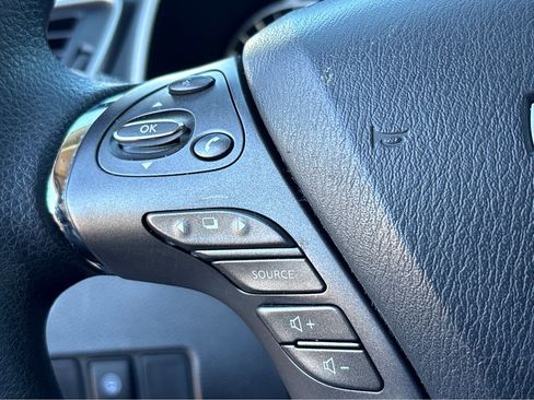 Used 2022 Nissan Murano S image 14