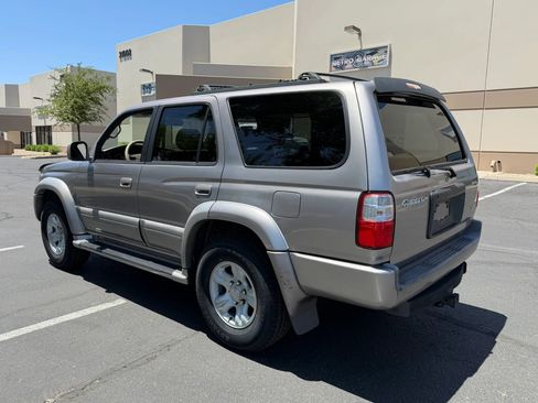 Used 2001 Toyota 4Runner Limited RWD image 3